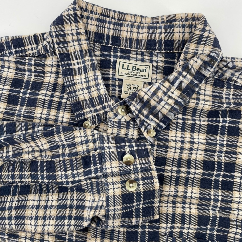 L.L Bean Men's 2XL Regular Flannel Shirt Navy Blue Tan Plaid Button Down Cotton